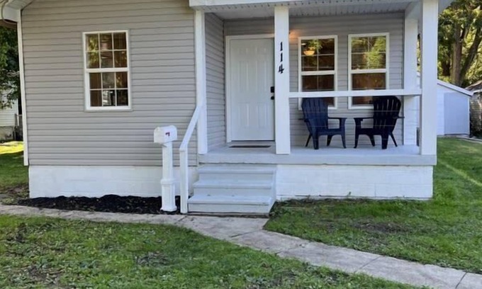 Loveland House | Wilson, Two Bedroom House in Historic Loveland