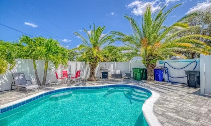 Coral Ridge Apartment | Wilton Manor Oasis