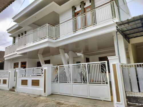 Yogyakarta House | Wilujeng Guest House Yogya