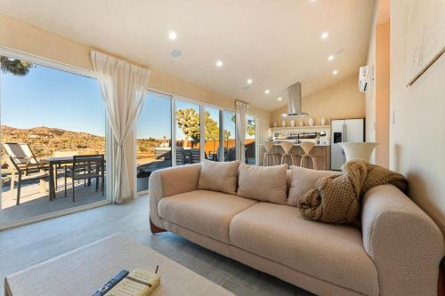 Pioneertown House | Wind View