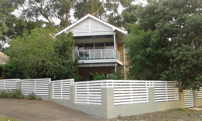 Hawks Nest House | Winda Woppa Beauty