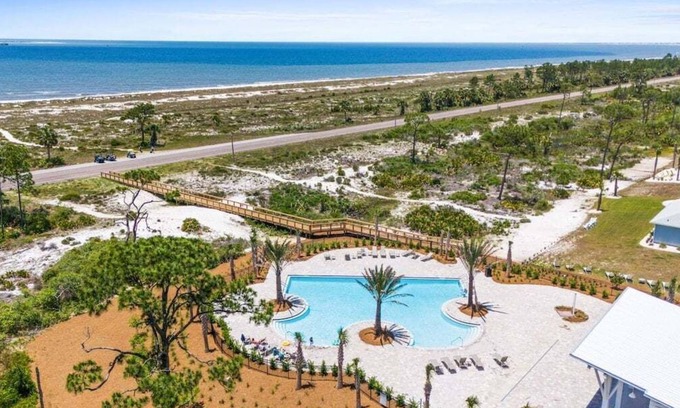 Port St. Joe House | Windmark Beach – Sleeps 8, dog-friendly yard, two community pools, full home, gulf views.