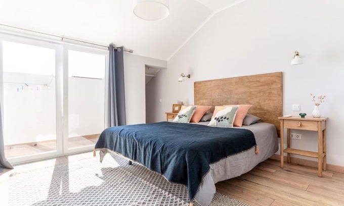 Baiona Apartment | Windmill Escape - Areia Townhouse