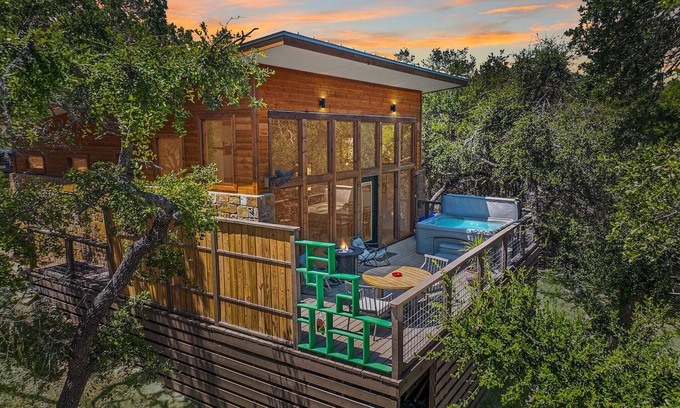 Wimberley Cabin | Windmill Ranch- Arbor Casita #3 I Hot tub, pond