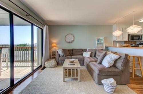 North Carolina Coast Apartment | Winds V D1 by Carolina Beach Realty