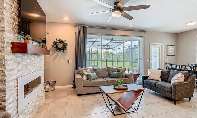 Davenport House | Windsor Island Luxury 5BR Disney Villa with Private Pool