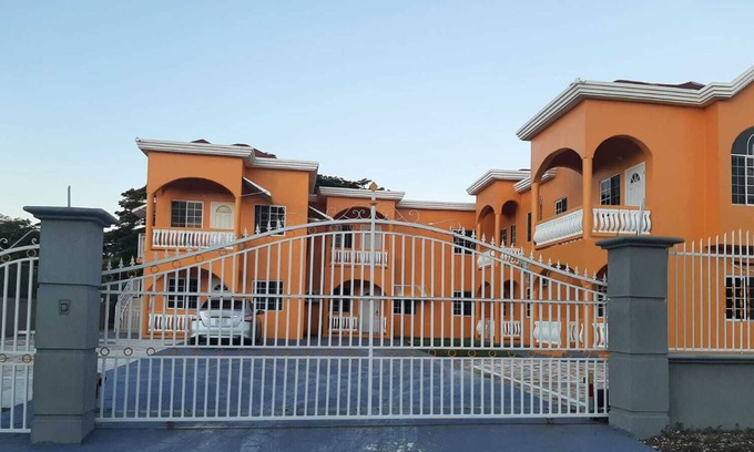 Savanna la Mar Apartment | Windsor Luxury Palace