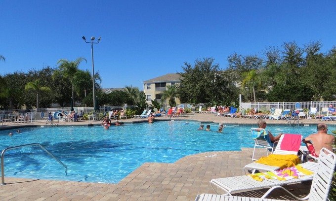 Windsor Palms Condo | Windsor Palms Resort Free wifi long size pool 3 miles to Disney new listing!