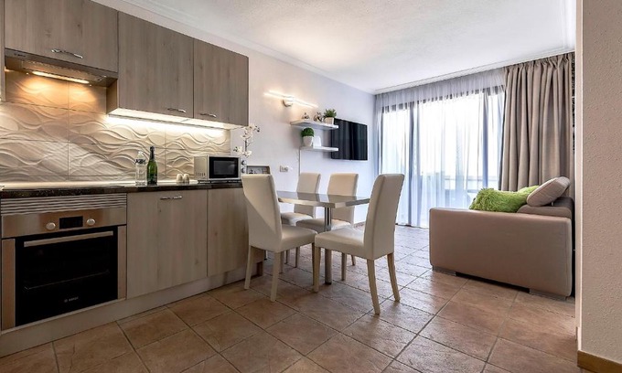 Costa Adeje Apartment | Windsor Panoramic Las Americas