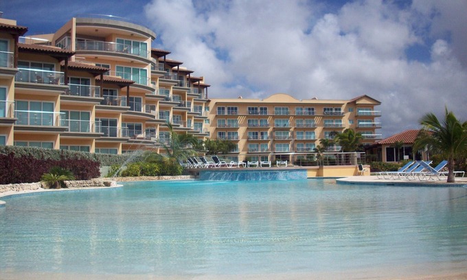 Oranjestad-West Condo | WINDSWEPT SANDS - EAGLE BEACHn2 bedroom/2 bath - Sleeps 6