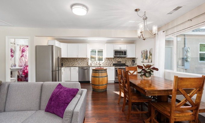 Paso Robles House | Wine Barrel (4/7 Hideaway Units)