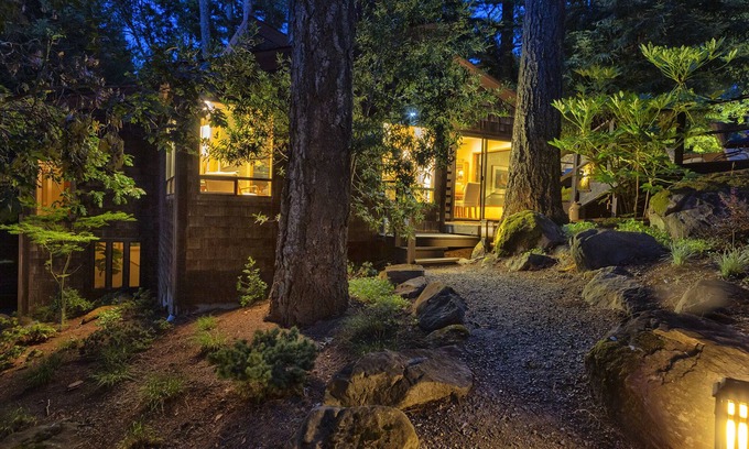 Santa Rosa House | Wine Country Redwood Estate in the Heart of Wine Country