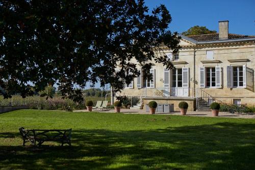 Libourne House | Wine Estate with Private Pool, Near River, Saint-Émilion