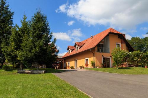Maribor House | Wine House Kaloh