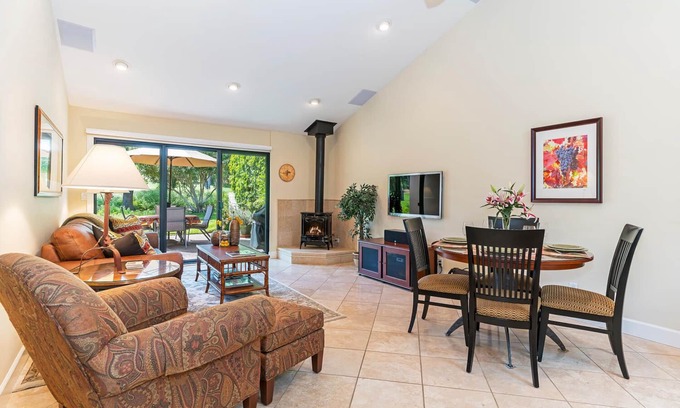 Napa Condo | "Wine Lover's Retreat; A Hidden Gem in Napa Valley"