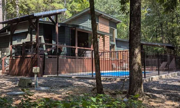 Broken Bow Cabin | Wine Time – Shuffleboard, Table Arcade, Play Set