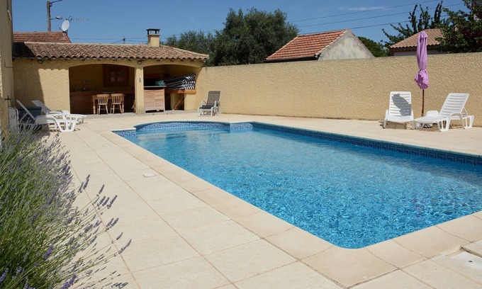 Servian House | Winegrowers House with Pool in Languedocienne Village surrounded by vineyards