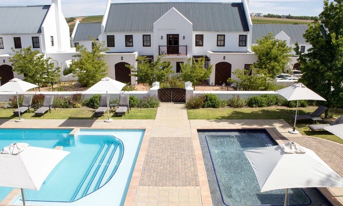 Stellenbosch House | Winelands Golf Lodges 16