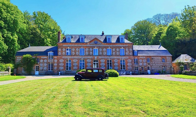 Sassetot-le-Mauconduit Other | Wing of Château de Briquedalles