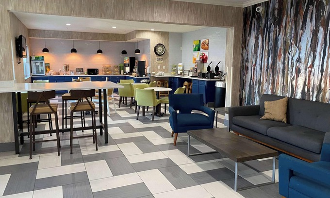 Uniontown Hotel | Wingate by Wyndham Uniontown