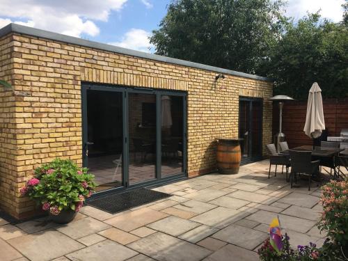 Tudor Apartment | Wingfield Garden Suite
