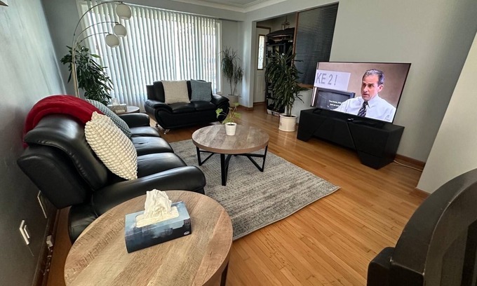 East Kildonan House | Winnipeg spotless Cozy 3 bedrooms home