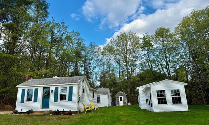Lochmere Cottage | Winnisquam Trio Your own private getaway in New Hampshire lakes region lake view