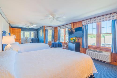Harwich Port Hotel | Winstead Beach Resort