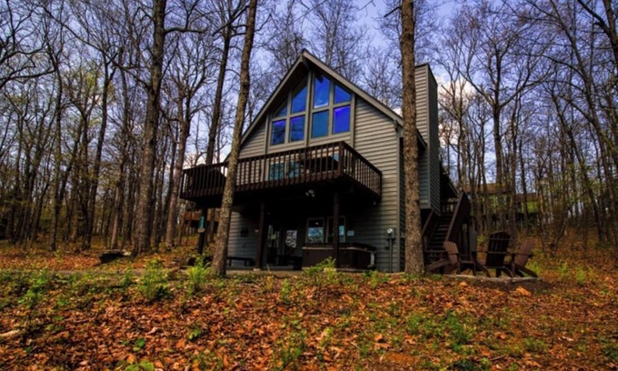 Nellysford Cabin | Wintergreen Ski Resort: Waterfall Hikes, Bike, Fish, Spa, Pool, Wineries and Bre