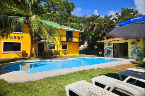 Playa Hermosa Hostel | Wipeout Hostel