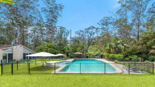 Macmasters Beach House | 'Wirreanda Retreat - Acreage' by HolidayCo