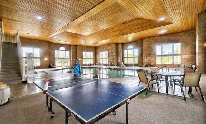 Pembine Apartment | Wisconsin Escape | Premier Suite | Golf Course