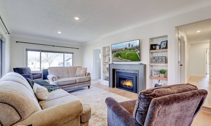 Des Moines House | Wish Flower Retreatnn