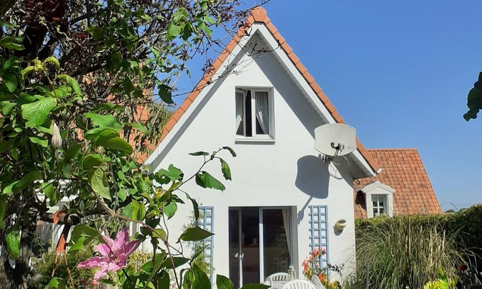 Wissant Cottage | WISSANT - CHARMING 2/3-PERSON COTTAGE (PETS WELCOME). PRIVATE PARKING