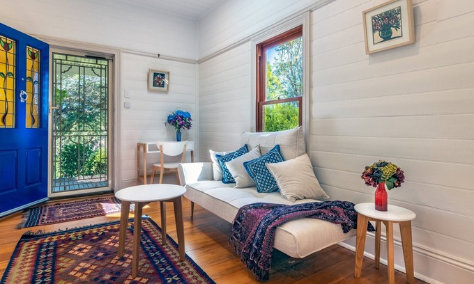 Katoomba Cottage | Wisteria Cottage - One Bedroom Cottage, Sleeps 3