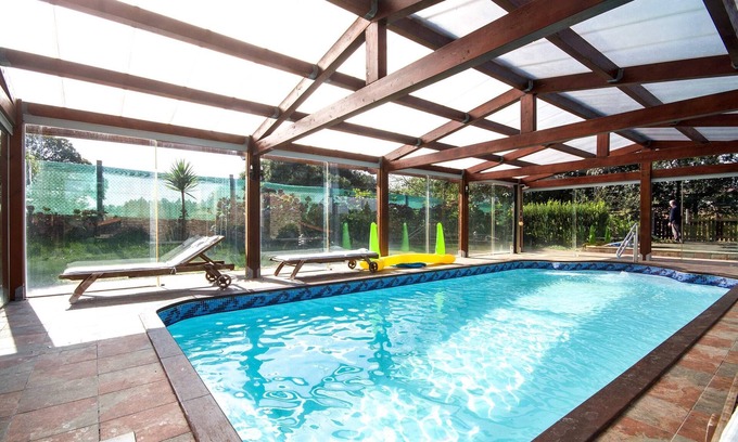Sar House | With pool and private estate