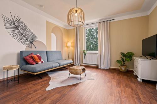 Meckenbeuren Apartment | Wohnen bei der alten Dampflok inkl Balkon - 5 min zum Ravensburger Spieleland