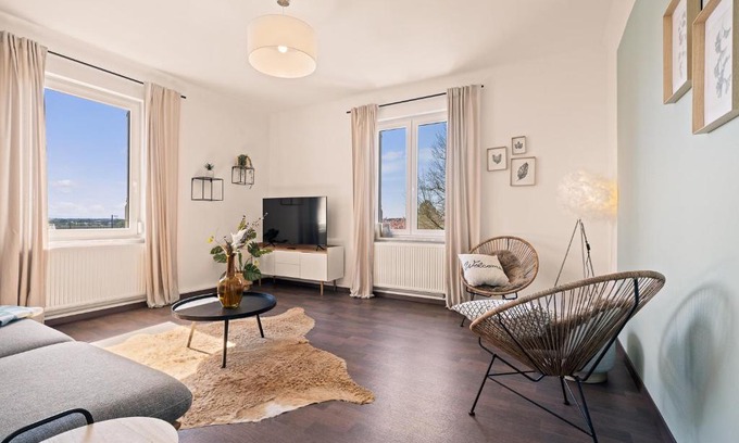 Meckenbeuren Apartment | Wohnen im alten Bahnhof inkl Balkon - 5 min zum Ravensburger Spieleland