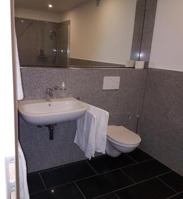 Herdecke Apartment | Wohnen im Souterrain einer Villa