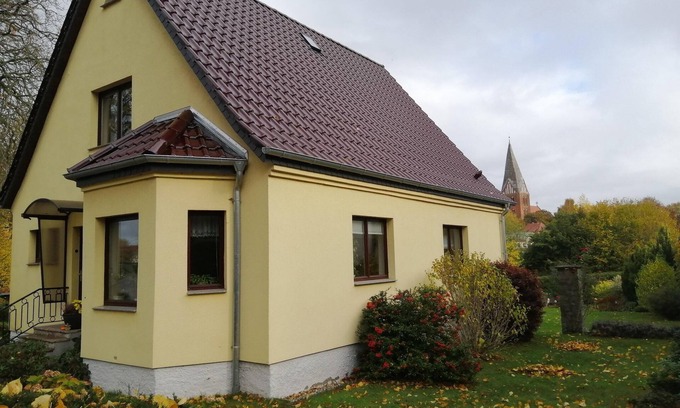 Neubukow Apartment | Wohnung mit großem Garten an der Ostseeküste