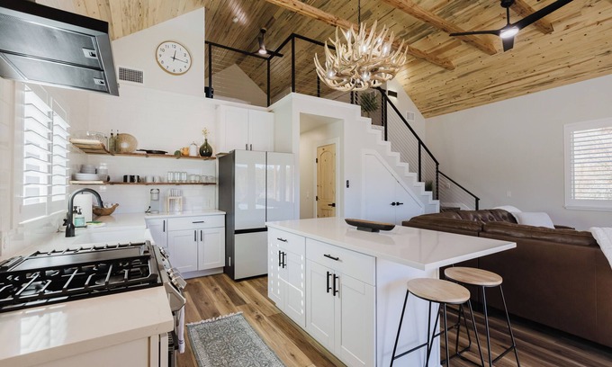 San Juan River Village House | Wolf Creek Riverside Chalet NEW BUILD