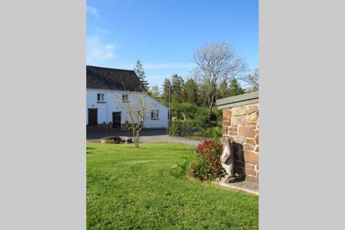 Worlington Apartment | Wolfin Farm Accomodation