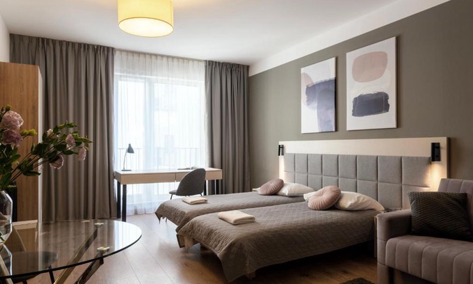Wola Apartment | Wolska Suits