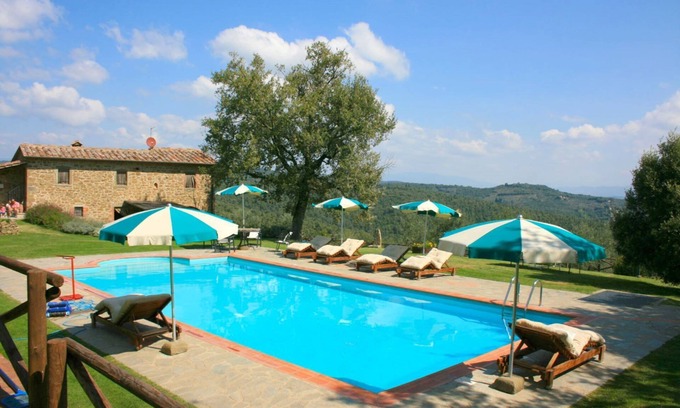 Civitella in Val di Chiana Villa | Wonderful private villa for 8 guests with WIFI, private pool, TV and pets allowed, close to Arezzo