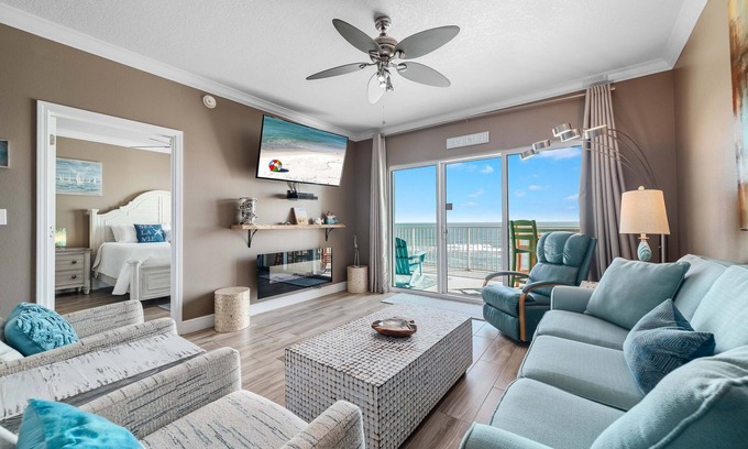 Gulf Shores Condo | Wonderful 2 Bedroom Condo, Directly on the Gulf of Mexico