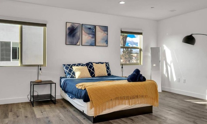 Mid City House | Wonderful 3 Bedroom Home Perfect for Getaway