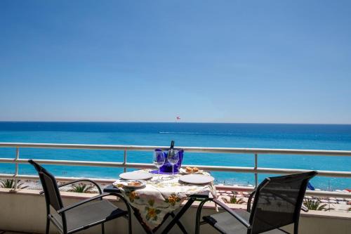 Carre d'Or Apartment | Wonderful Apartment on Sea