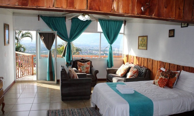 San Isidro Bed & Breakfast | Wonderful climate at 4000ft. Views of entire Central Valley! Close to Airport