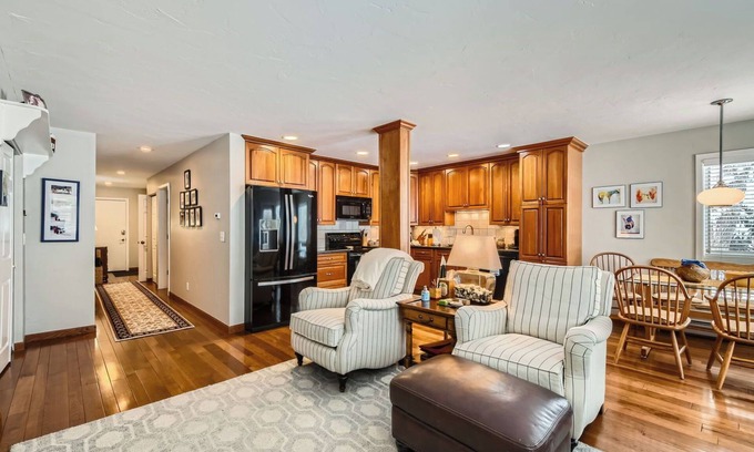 Eagle-Vail Condo | Wonderful EagleVail Condo, Fireplace, Golf Course
