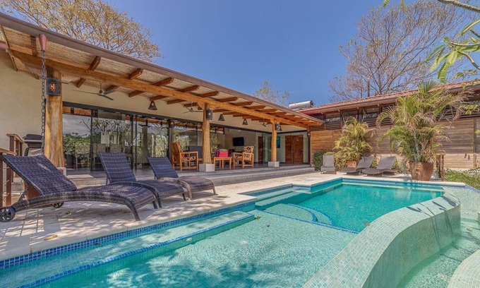 Playa Guiones House | Wonderful family home w/ inf. pool in private community s